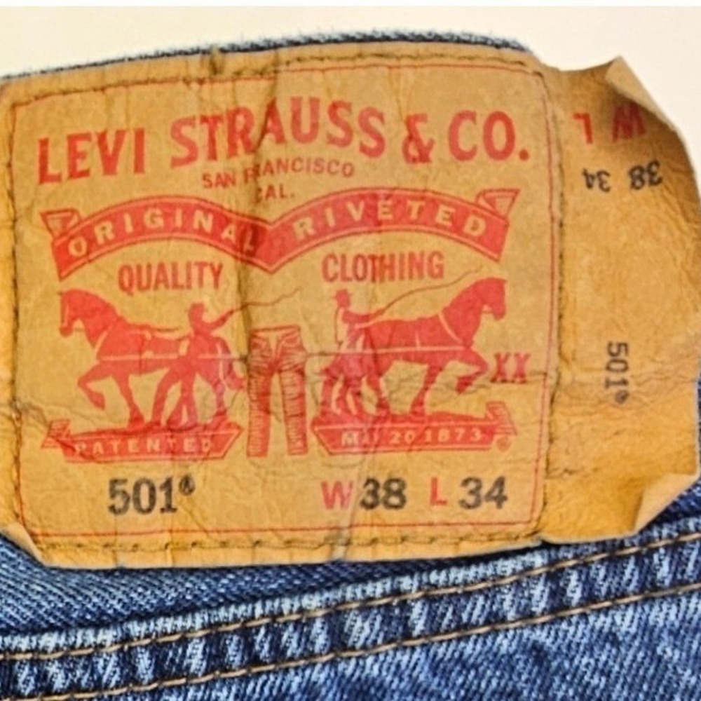 Levis 501 Original Fit Mens Jeans Medium Wash Blue Straight Leg 38x34 00501-0193 - Picture 4 of 12